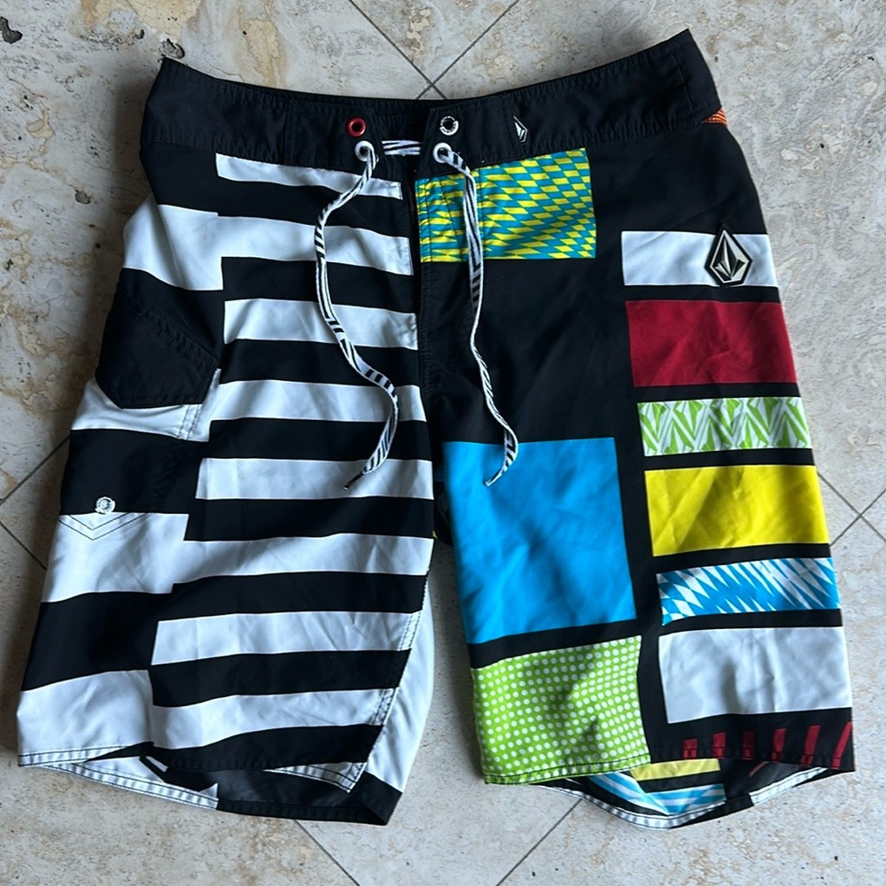 Volcom Crazy 8 Mod Board Shorts Size 31